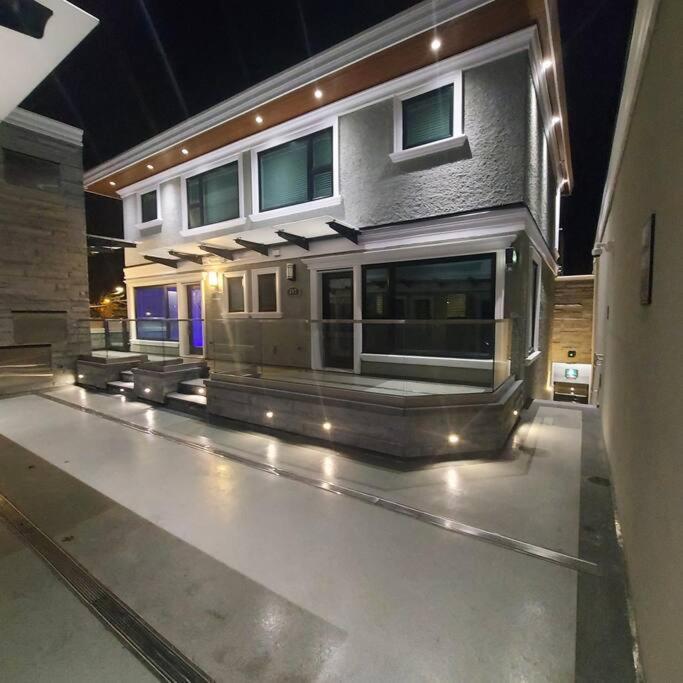Beautiful Bright 3 Bed Townhouse Apartamento *