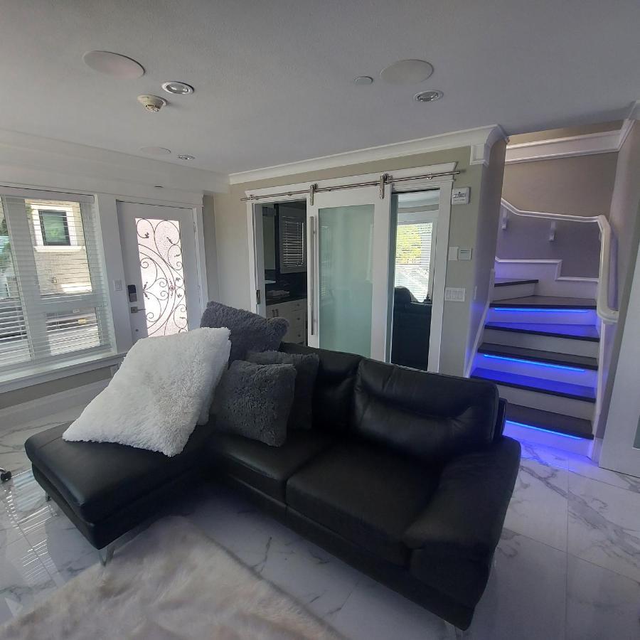 Beautiful Bright 3 Bed Townhouse Apartamento *